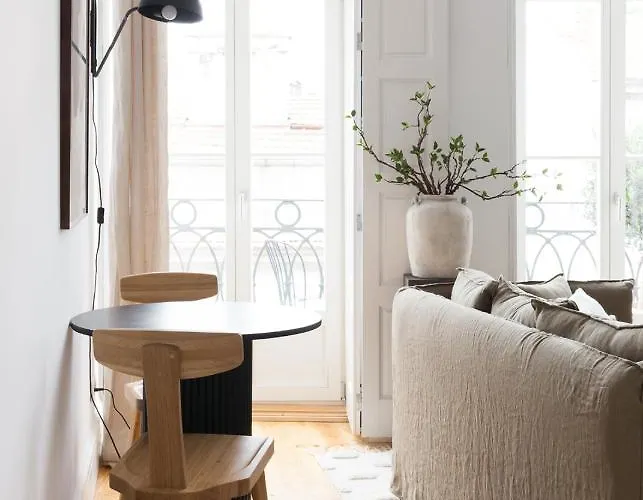 Viva Merchant's Way Porto